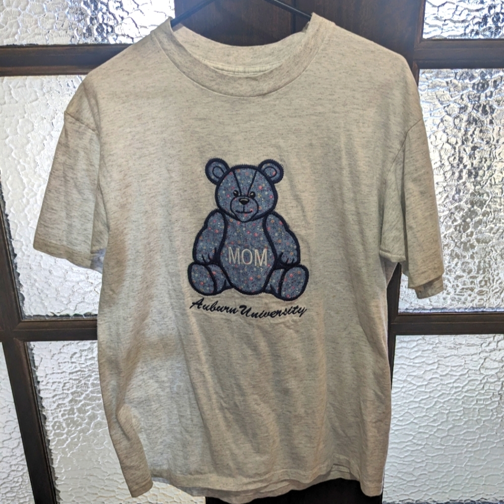 Vintage Auburn University "Mom" Tee